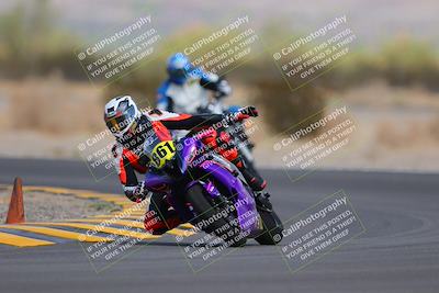 media/Sep-11-2022-SoCal Trackdays (Sun) [[81b7e951af]]/Turn 5 (1110am)/